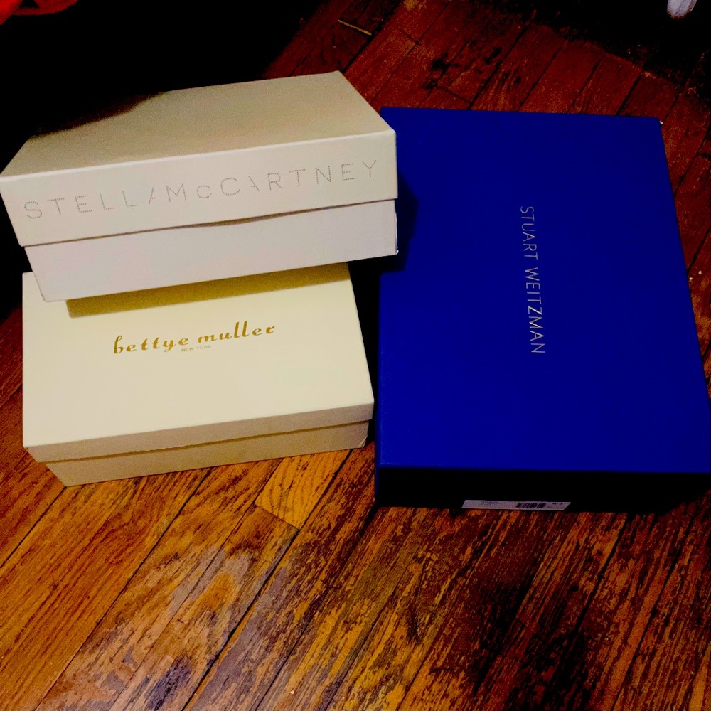 Flash sale! Designer shoe boxes Stuart Weitzman